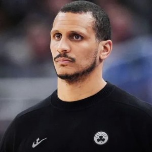 28圈.com-美媒：马祖拉连续4个赛季50胜，他是联盟现在最好的教练吗？